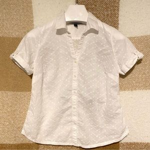 🌴 Karen Scott White Floral Button Down Shirt